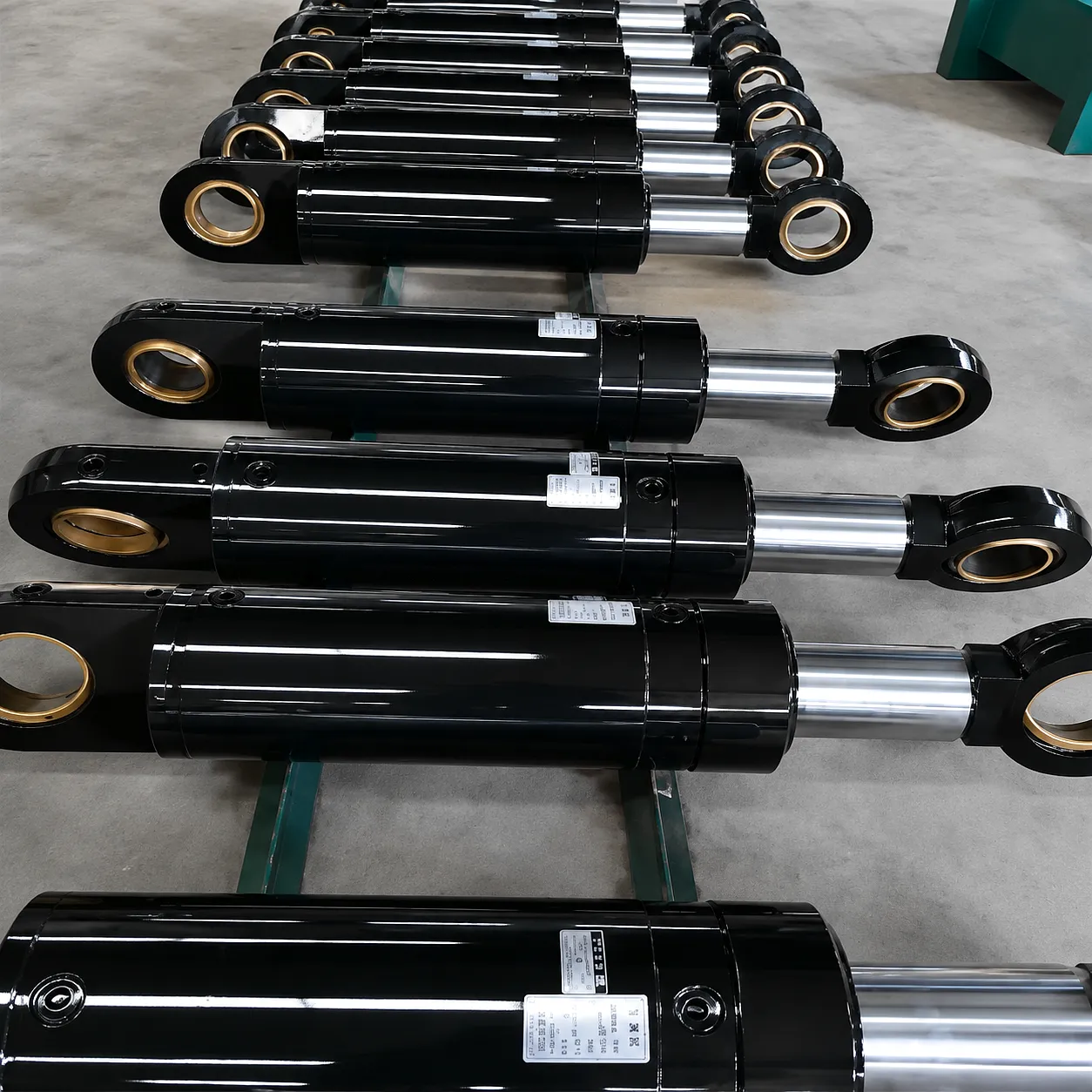 Precision hydraulic cylinder components